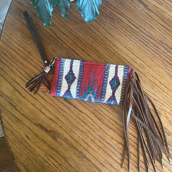 Rafter T Wristlet - Picture 1 of 4
